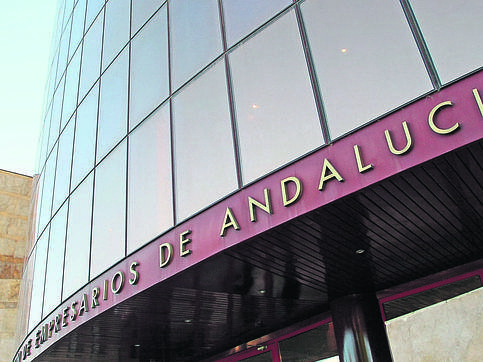 Edificio De La CEA, En Sevilla-0WPW5296.jpg-